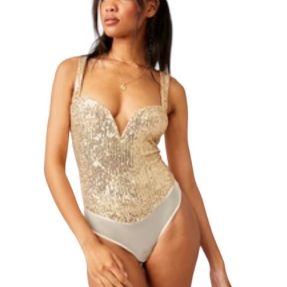 Free People Lingerie Intimately cheeky Bodysuit Sparks Fly Gold Sequin SZ XS/S - Picture 1 of 7